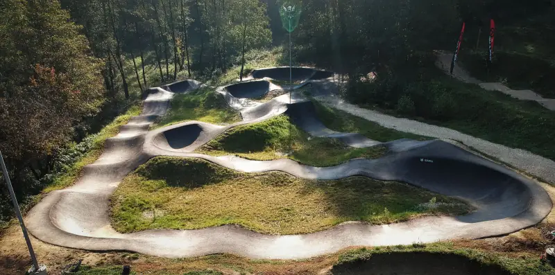 Pumptrack v Bikeparku Kálnica