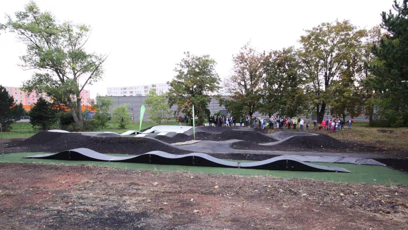 Modulárny pumptrack